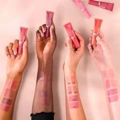 Hot Blush Affair 060 Berry Bliss Liquid Blush Blush