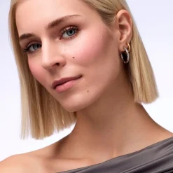 Hot Blush Affair 060 Berry Bliss Liquid Blush Blush