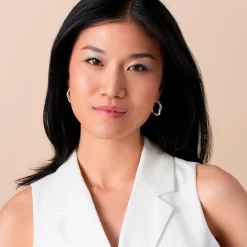 New Glossin' Glow 10 Tinted Lip Oil Lipmake-Up