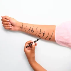 010 Extra Long-lasting Eyeliner Pen Eyeliner