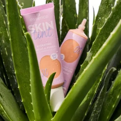 Hot 20 Skin Tint Foundation