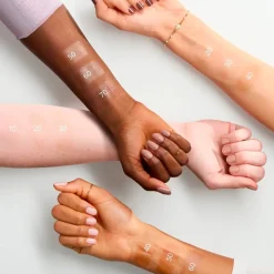 Hot Magic Filter 30 Medium Tan Glow Booster Foundation