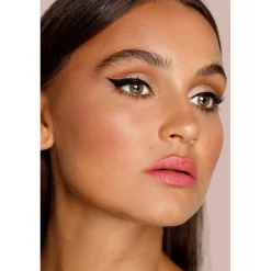 Hot Infallible Flicks Matte Eyeliner Pen Eyeliner