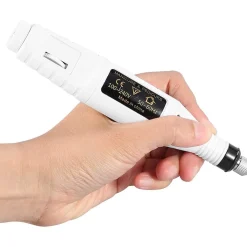 Outlet UNIQ Basic 6-in-1 Elektrische Nagelfrees, Compact USB Manicure & Pedicure Set Manicure- En/Of Pedicureset